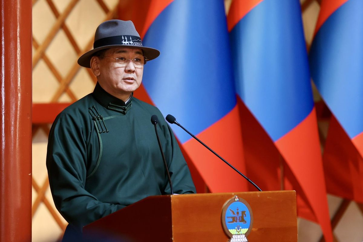 Ерөнхийлөгч У.Хүрэлсүх: Уламжлалт анагаах ухааныг гүнзгийрүүлэн хөгжүүлэх, түгээн дэлгэрүүлэхийг ямагт дэмжинэ